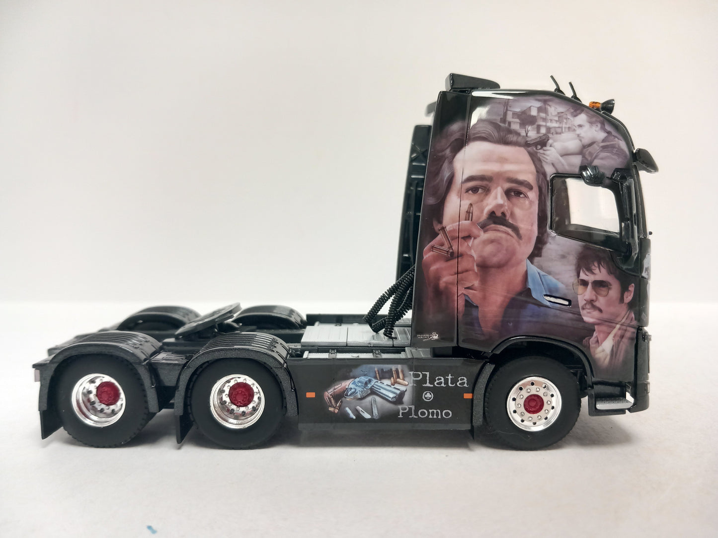 ARRIVAL WSI 01-4775 PATALACCI - VOLVO