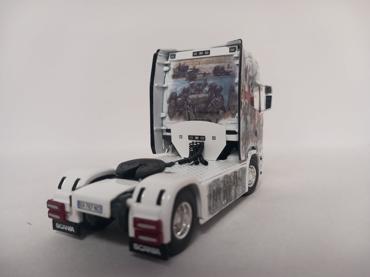 ARRIVAL WSI 01-4803 GIBERTTRANS (D-DAY) - SCANIA