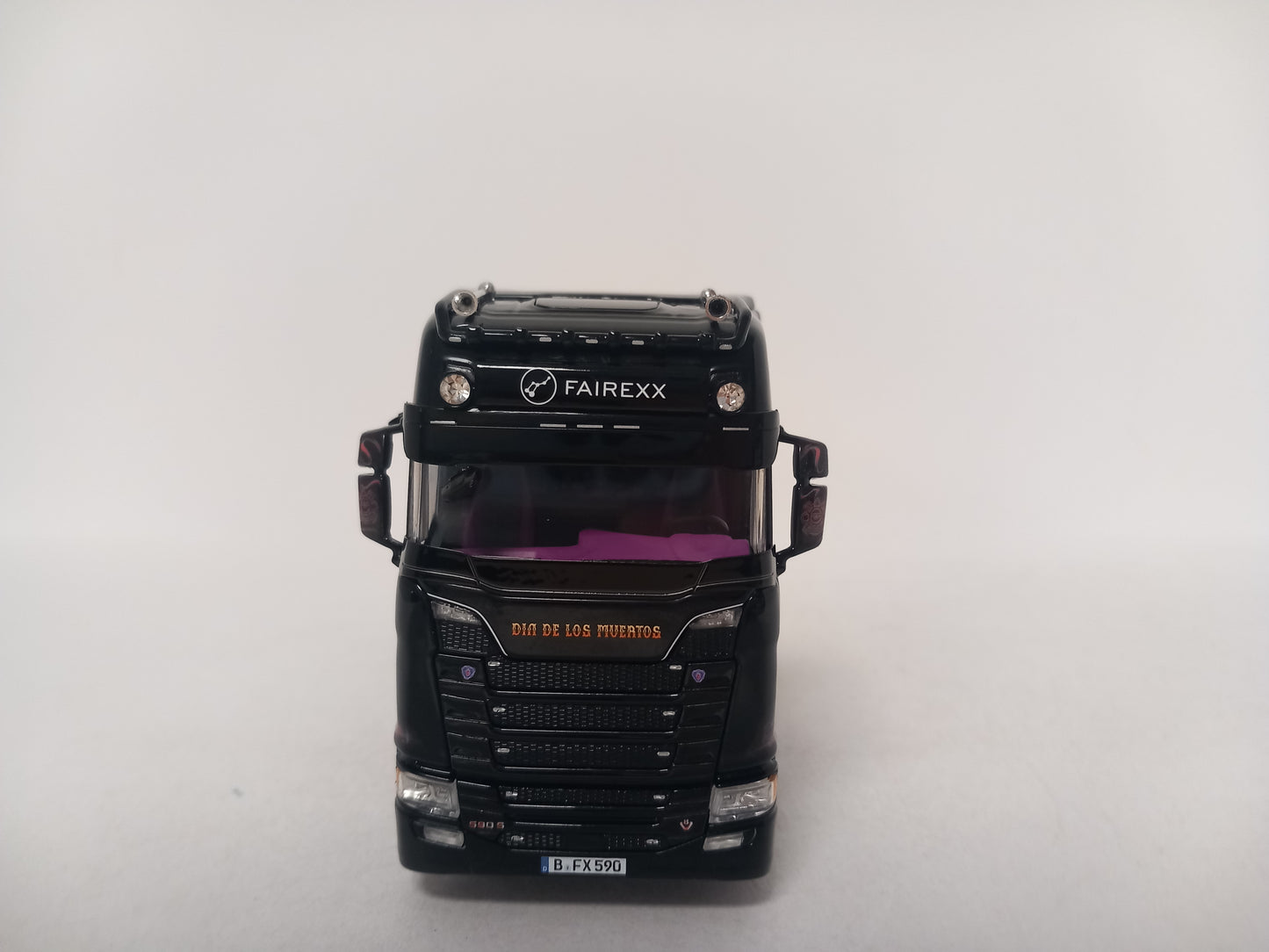 ARRIVAL WSI 01-5047 FAIREXX - SCANIA