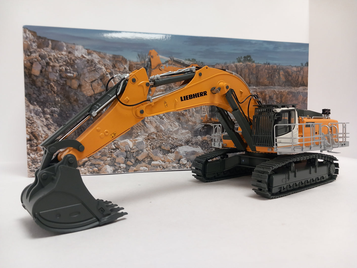 CONSTRUCTION WSI 64-2011 PREMIUM LINE R998 SME - LIEBHERR