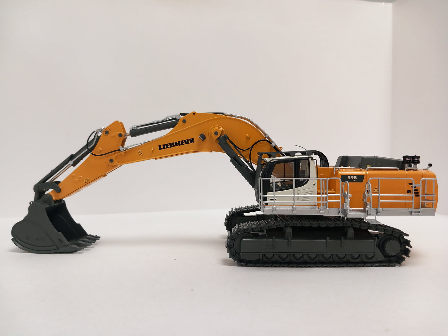CONSTRUCTION WSI 64-2011 PREMIUM LINE R998 SME - LIEBHERR