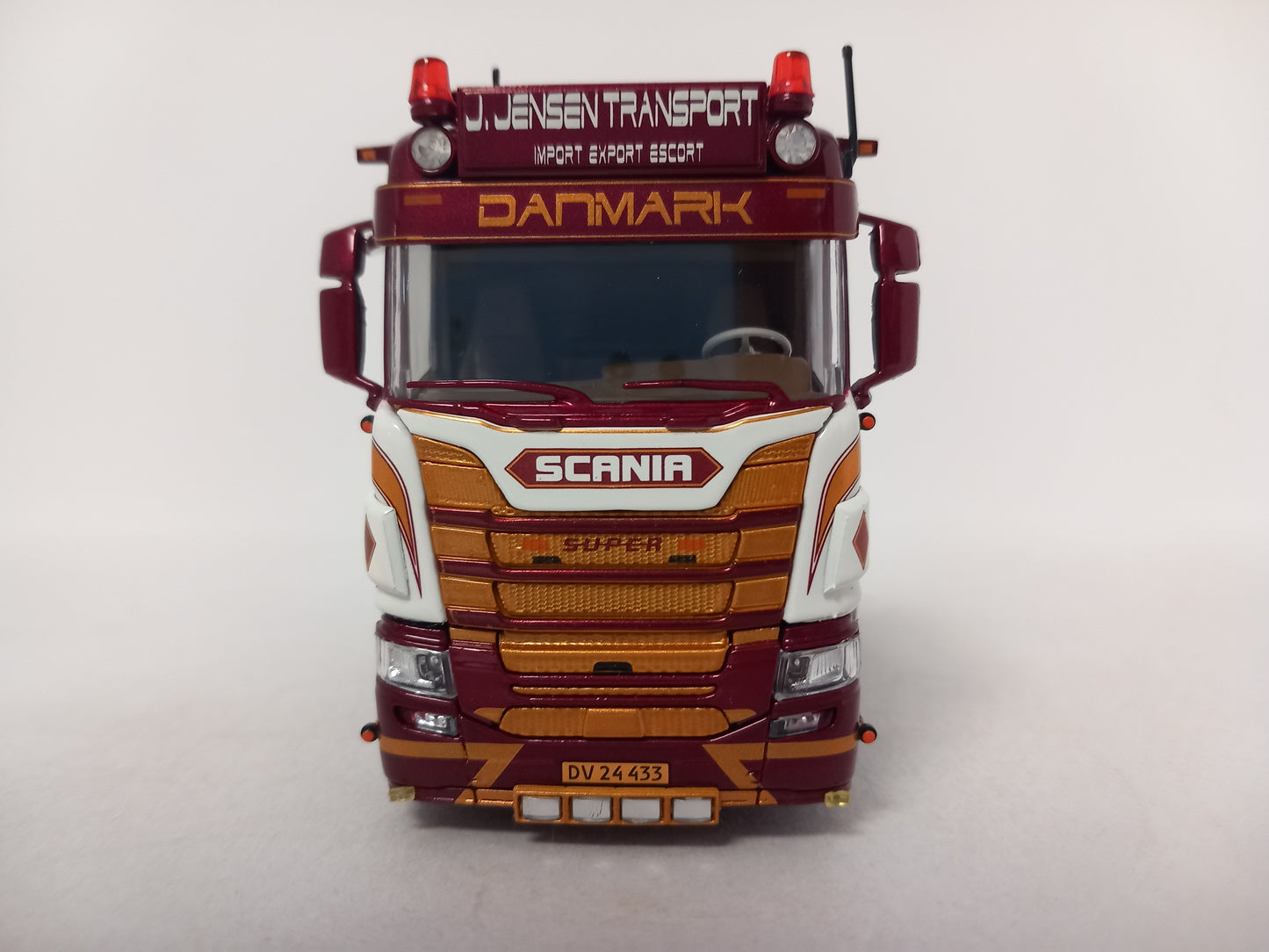 ARRIVAL TEKNO SCANIA 87705 - J.Jensen