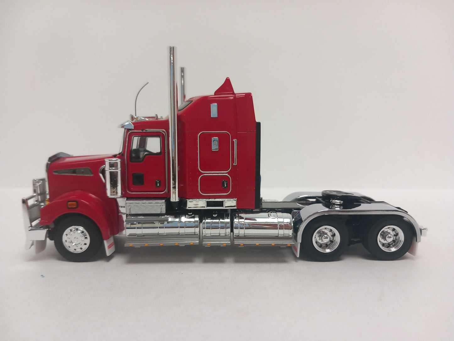 DRAKE Z01639 RED - KENWORTH T909