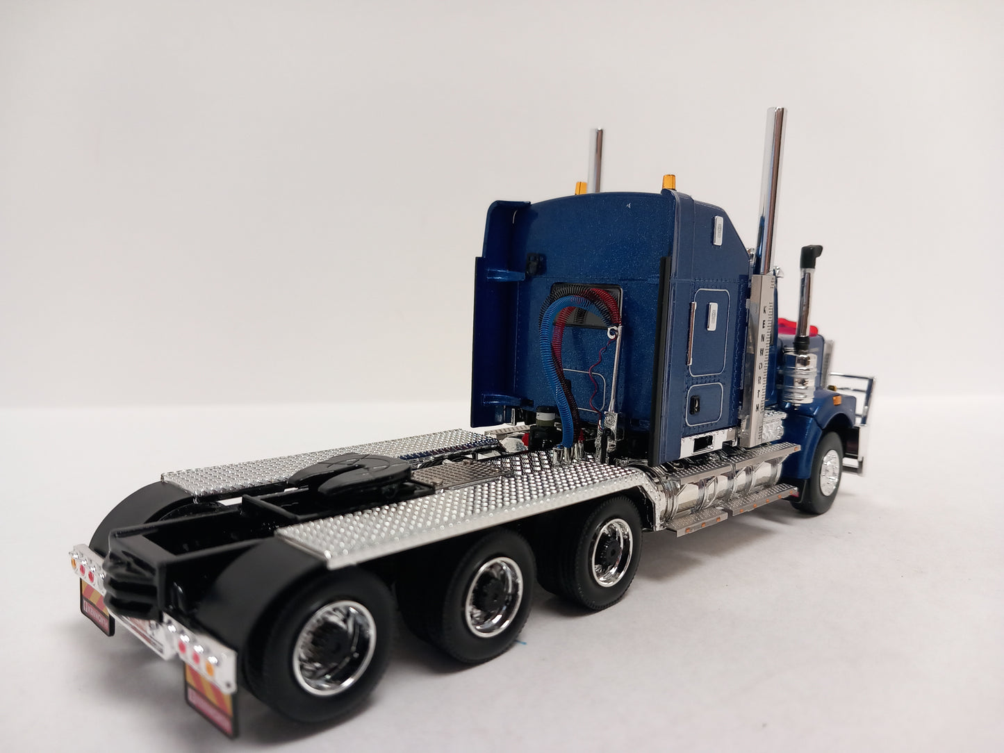 DRAKE Z01647 METALLIC BLUE C509 - KENWORTH