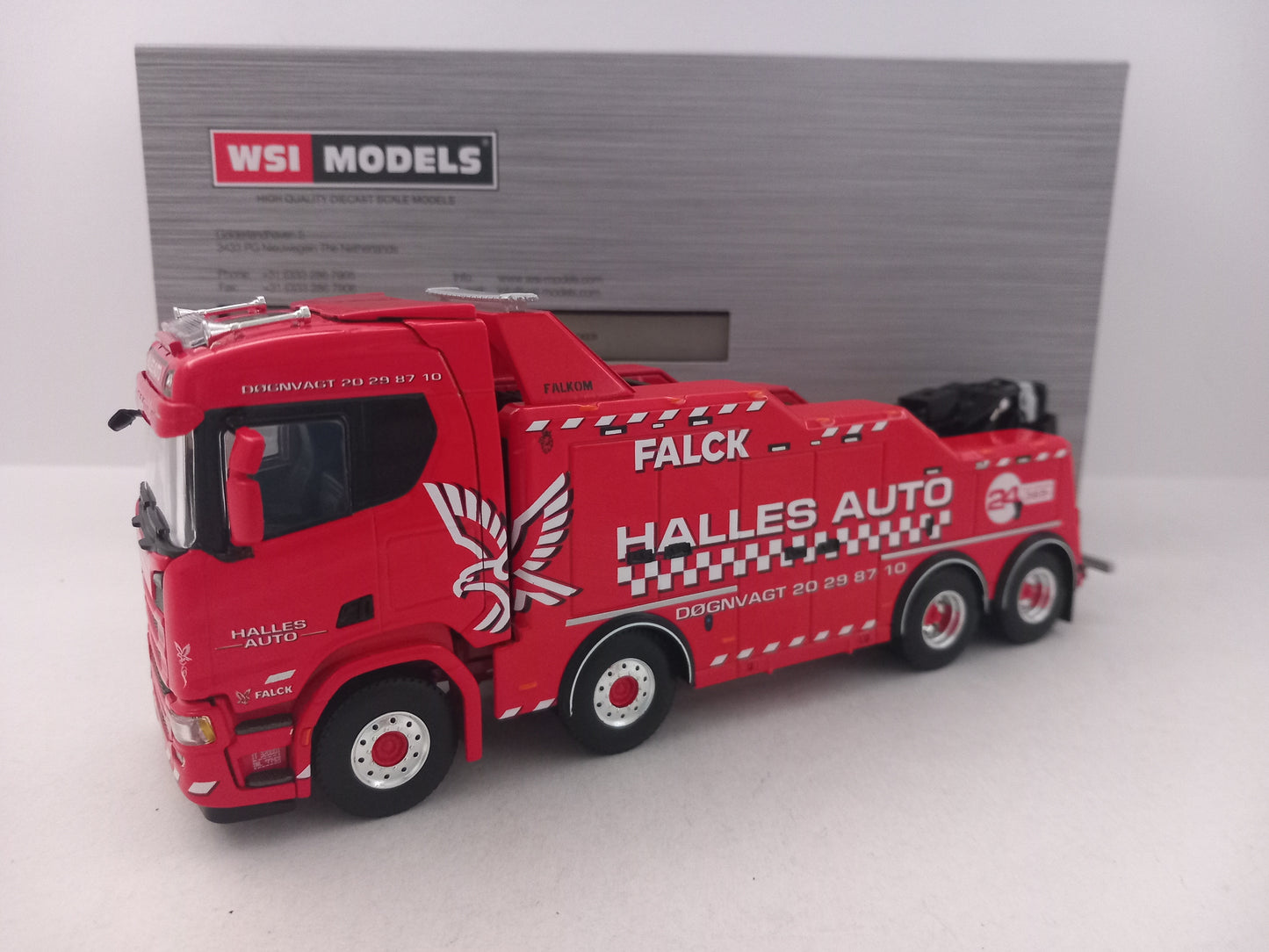 WSI 01-4260 HALLES AUTO - SCANIA