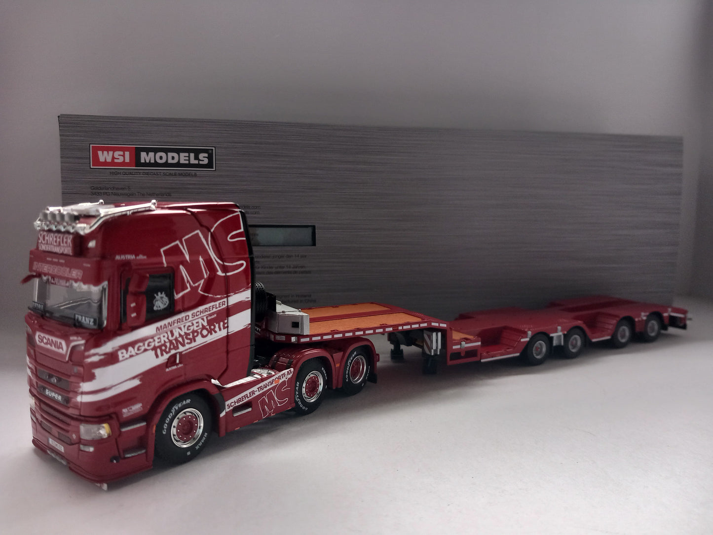 WSI 01-4317 MANFRED SCHREFLER LOWLOADER - SCANIA *LAST ONE*