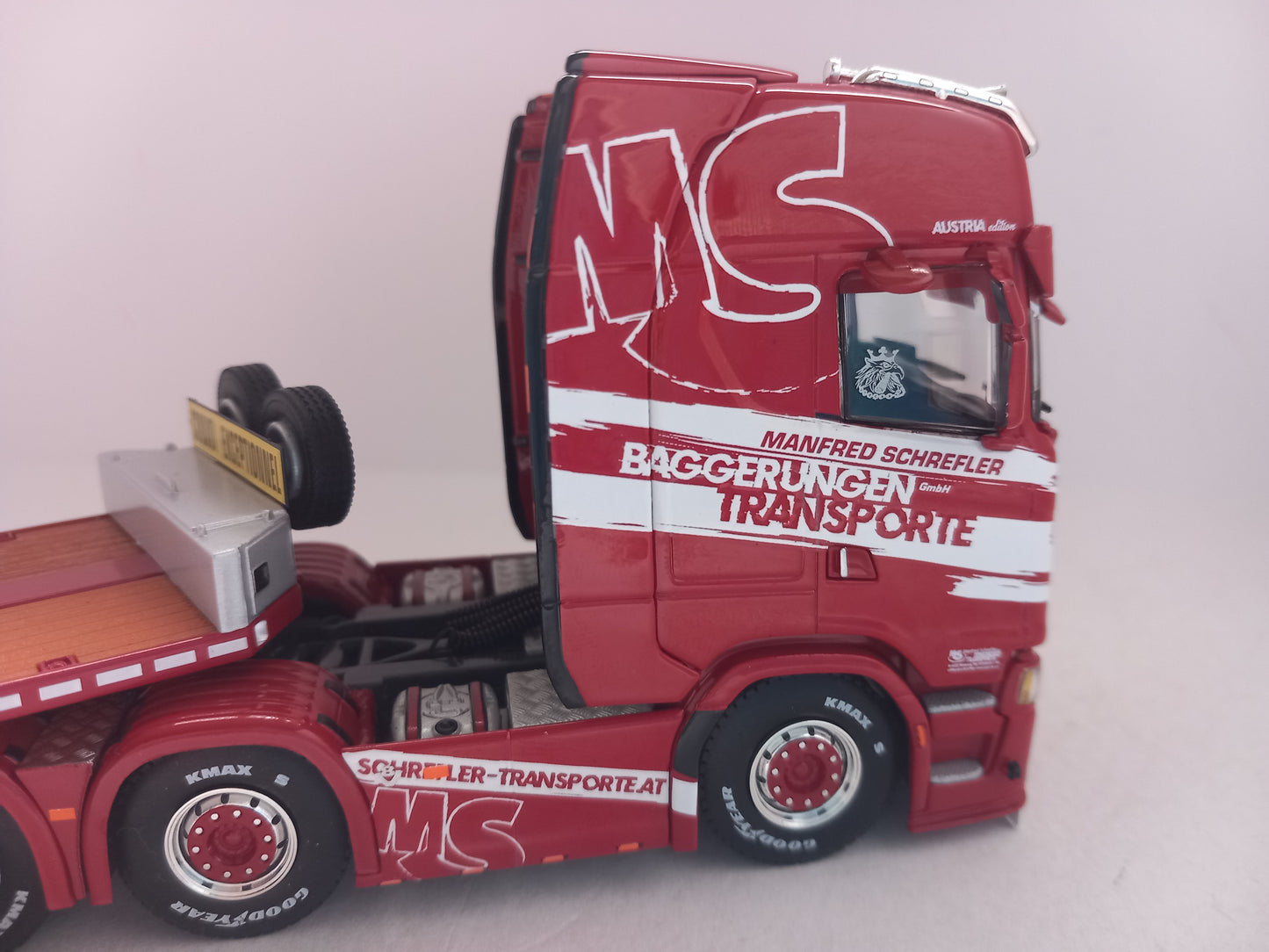 WSI 01-4317 MANFRED SCHREFLER LOWLOADER - SCANIA *LAST ONE*