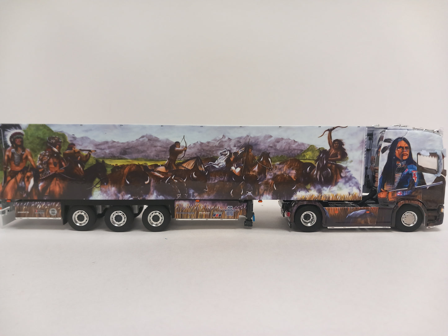 ARRIVAL WSI 01-4642 HEIDE LOGISTIK - SCANIA