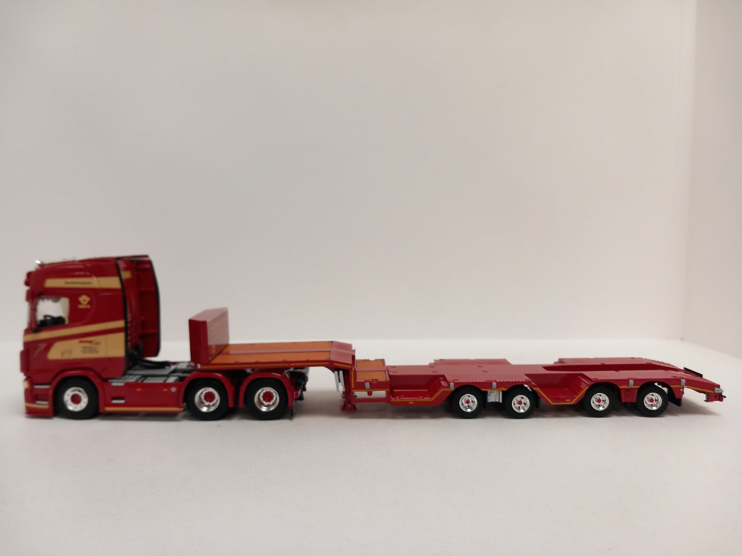 WSI 01-4733 HANS KIRN GMBH & CO - SCANIA