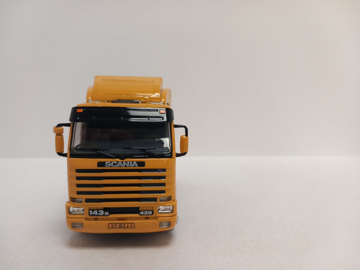 ARRIVAL WSI 01-4782 KROMMENHOEK BV - SCANIA