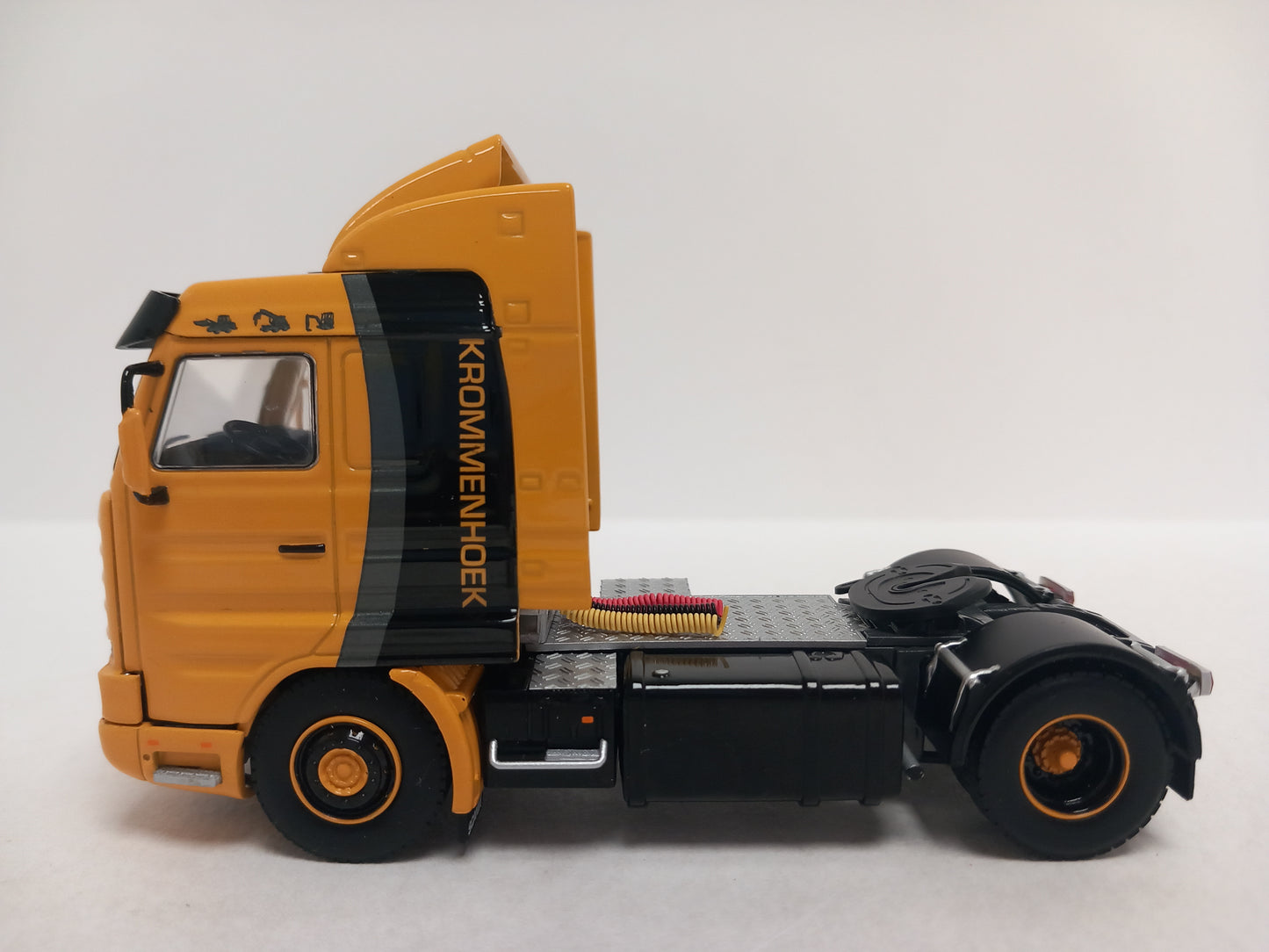 ARRIVAL WSI 01-4782 KROMMENHOEK BV - SCANIA