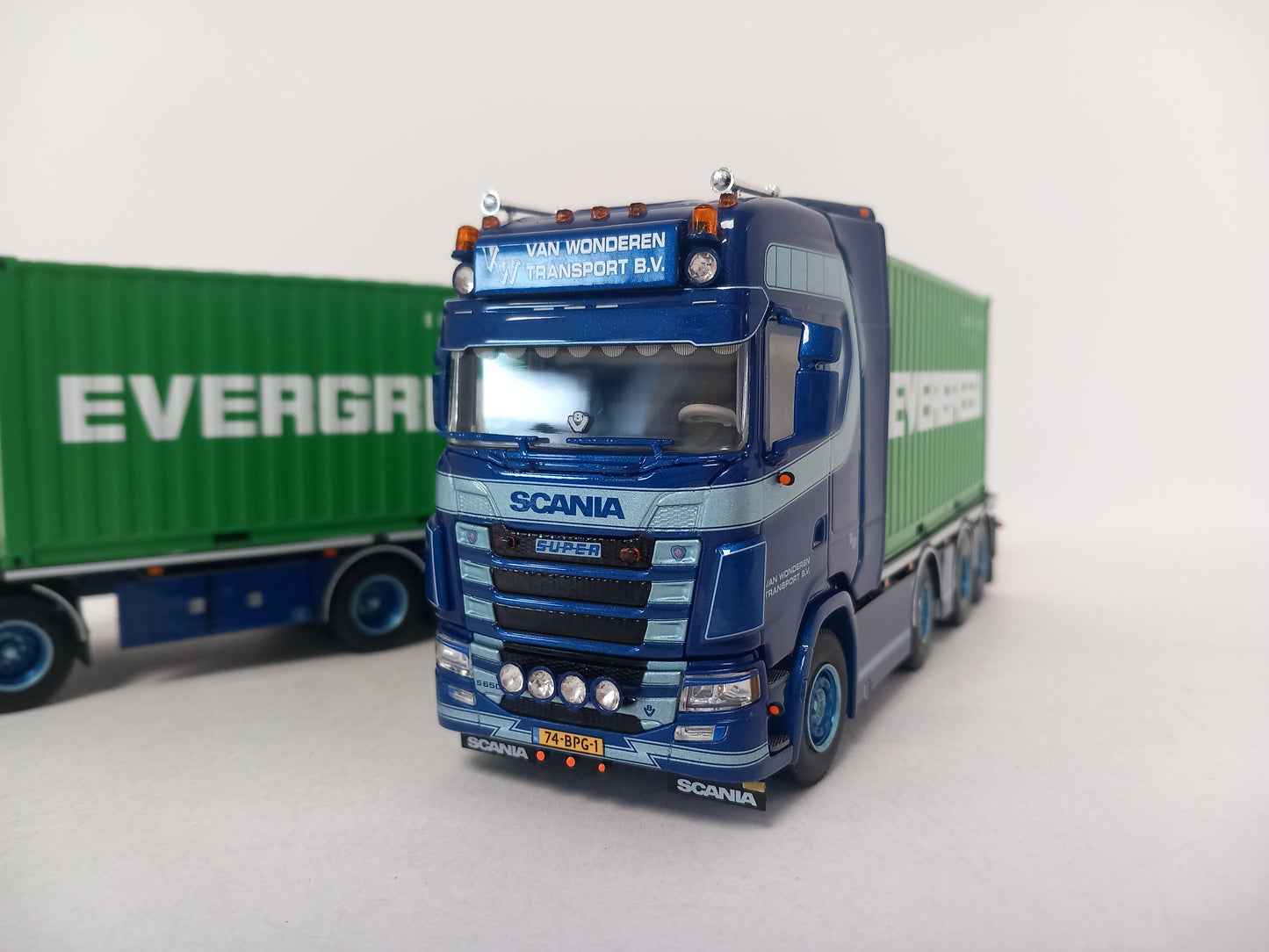 WSI SCANIA 01-4972 - VAN WONDEREN BEESD BV