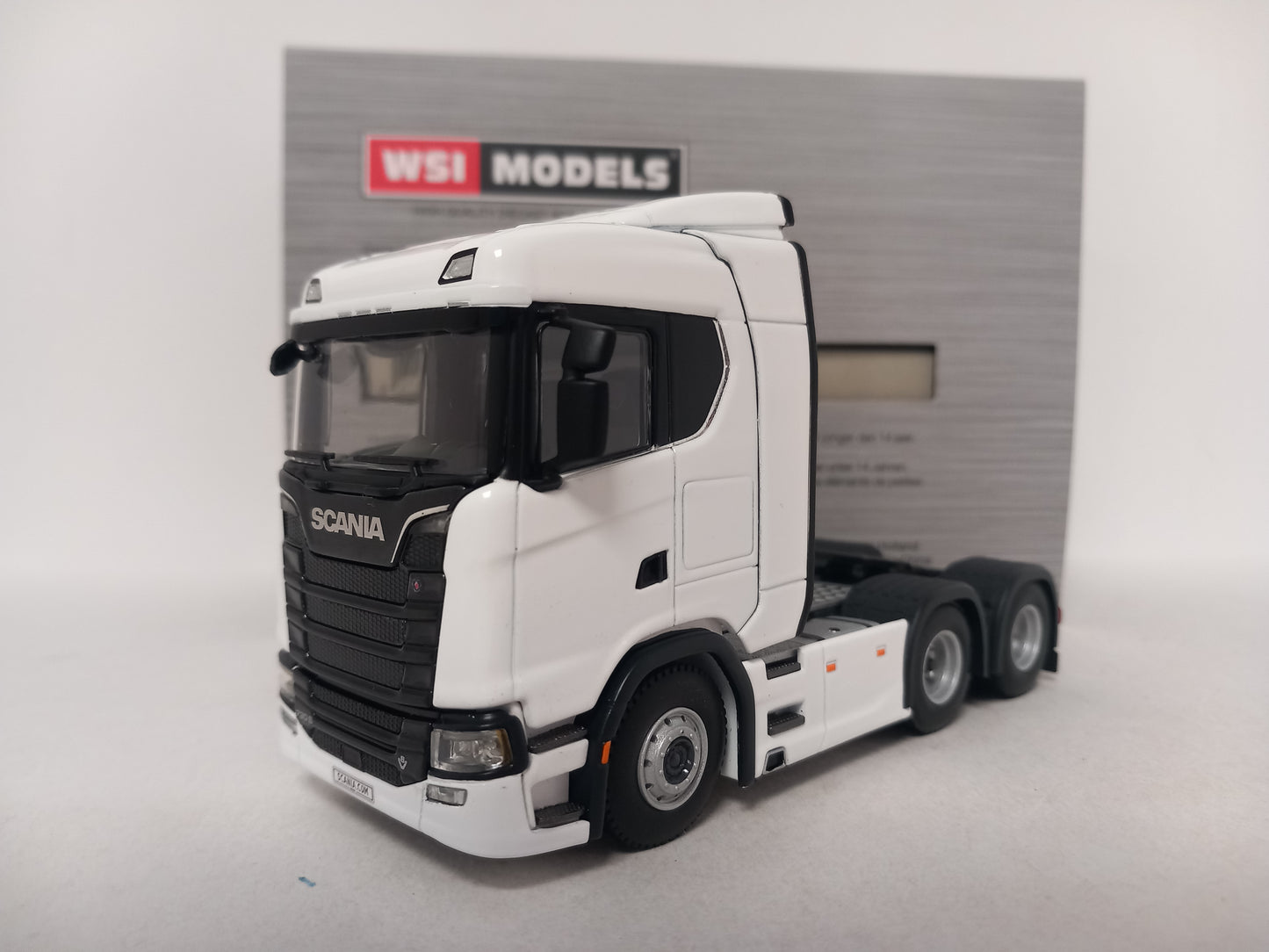 WSI SCANIA 03-2006 - WHITE LINE CS20N *Last One*