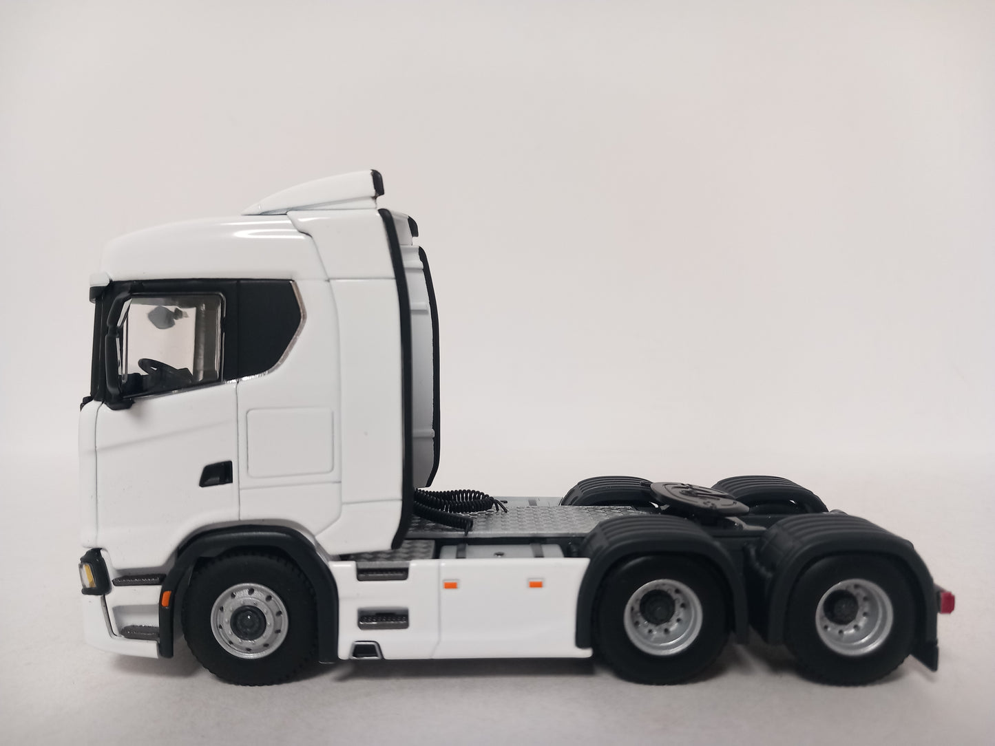 WSI SCANIA 03-2006 - WHITE LINE CS20N *Last One*