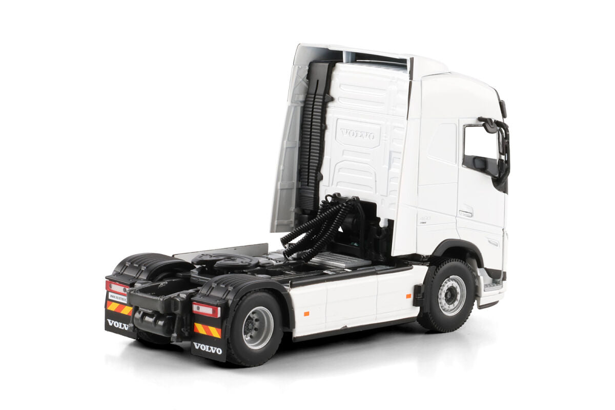 ANTICIPATED W/C 20.07.26 WSI VOLVO 03-2059 - WHITE LINE