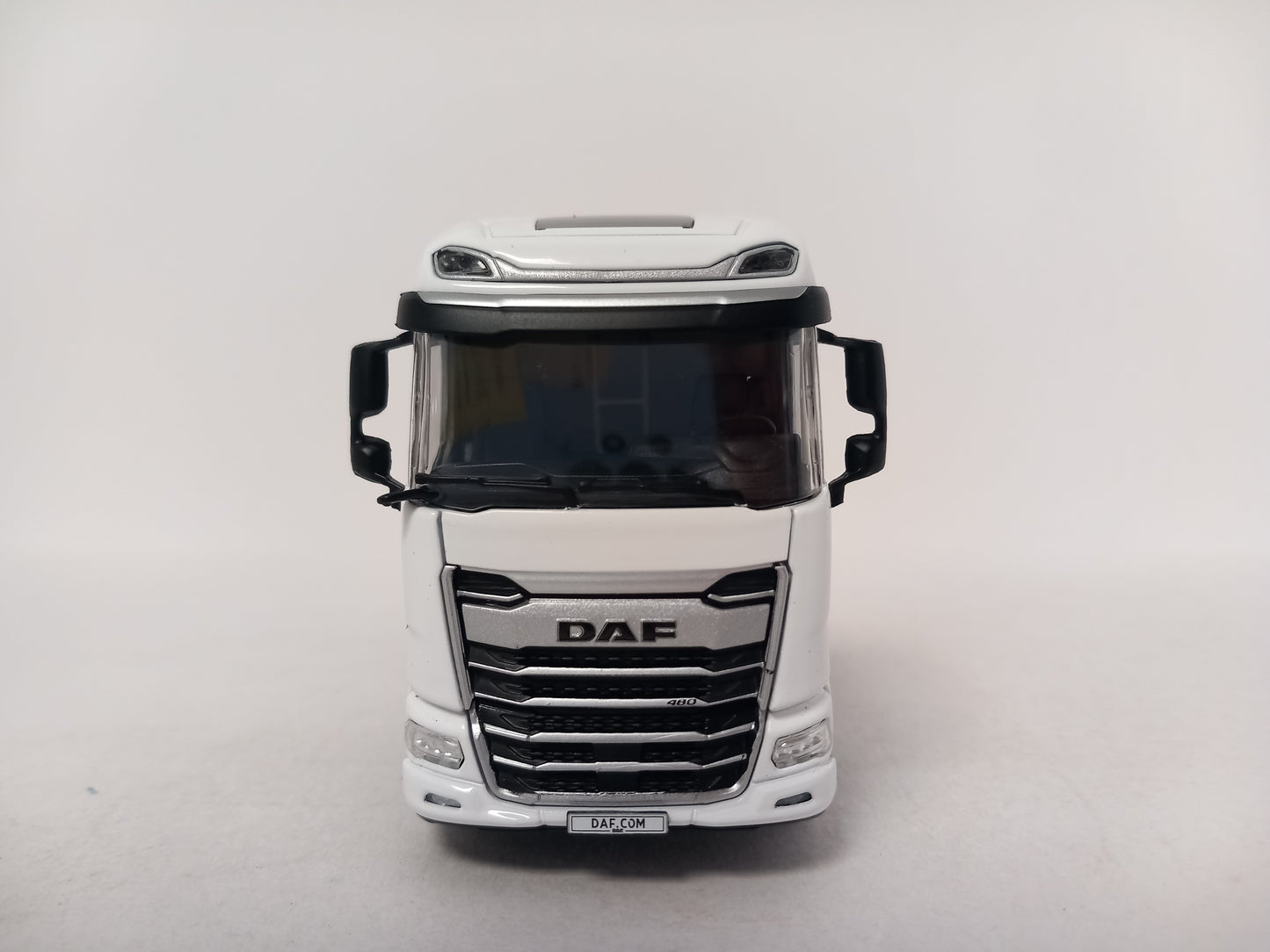 ARRIVAL WSI DAF 03-2066 - WHITE LINE XG