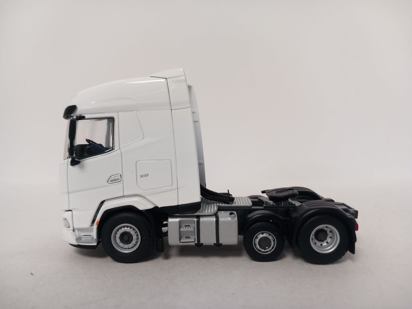 ARRIVAL WSI DAF 03-2066 - WHITE LINE XG