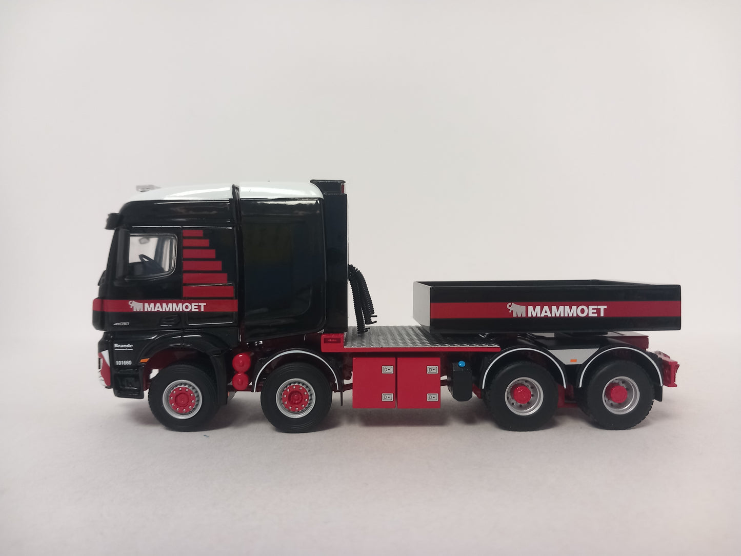 WSI MERCEDES 410334 - Mammoet *Low Stock*