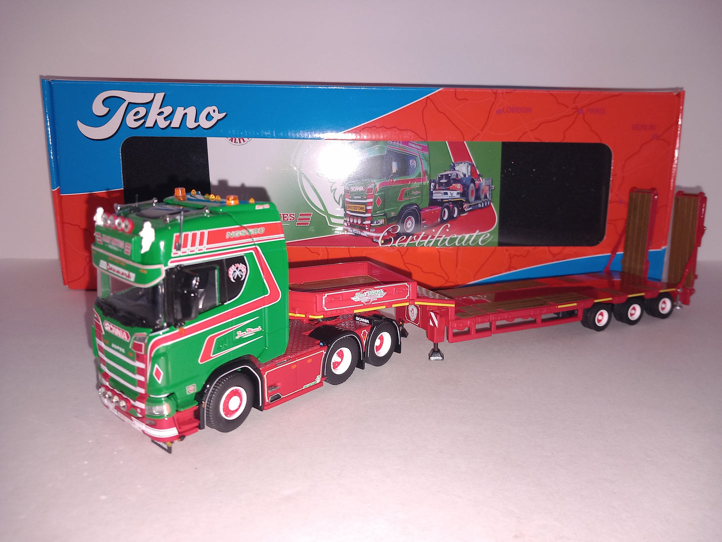 TEKNO 85272 JAN MUES - SCANIA