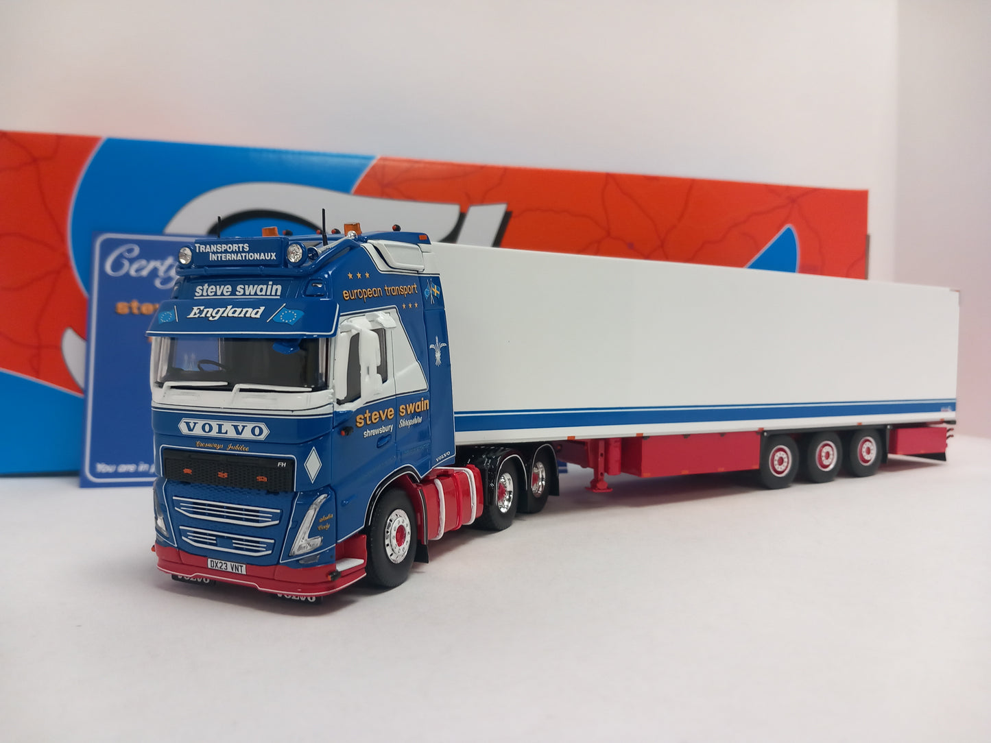 ARRIVAL TEKNO 85729 STEVE SWAIN - VOLVO
