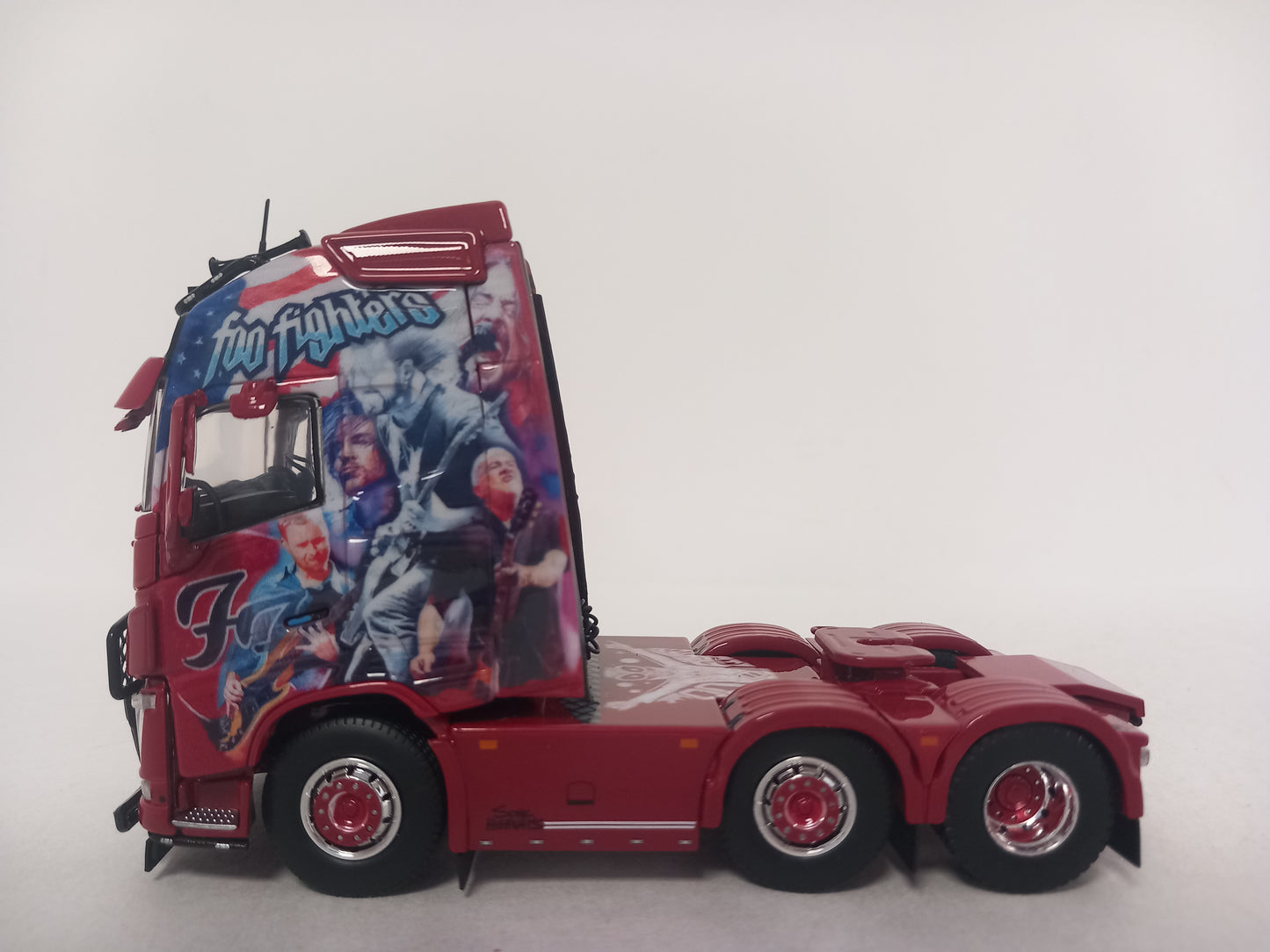 TEKNO VOLVO 86169 - BARRY PROCTOR FOO FIGHTERS