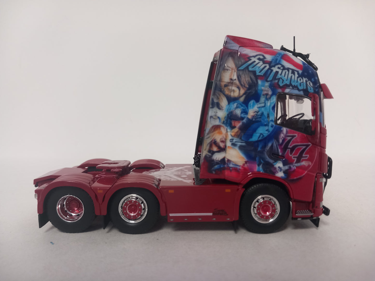 TEKNO VOLVO 86169 - BARRY PROCTOR FOO FIGHTERS