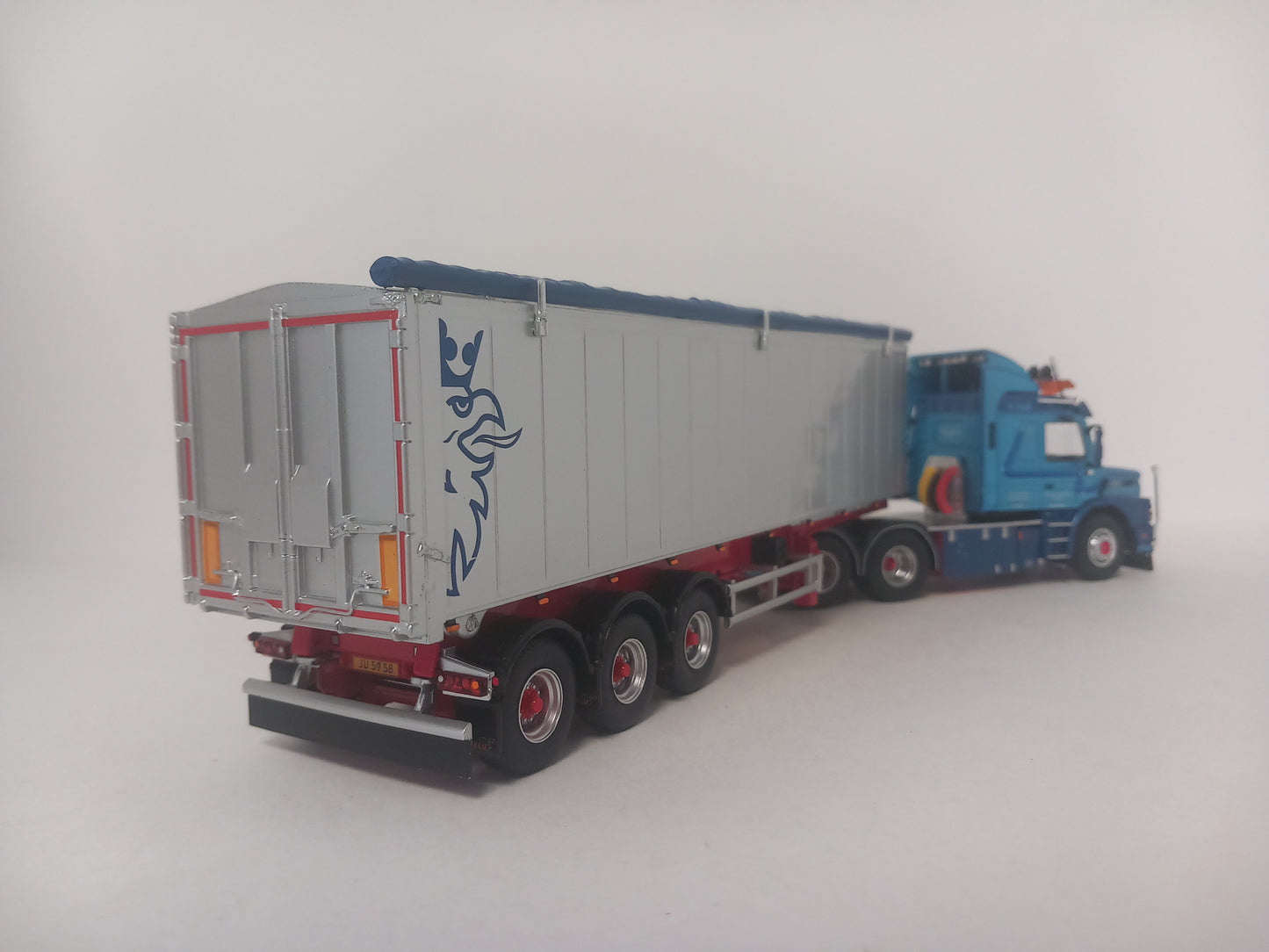 ARRIVAL TEKNO SCANIA 86819 - Frank Nielsen