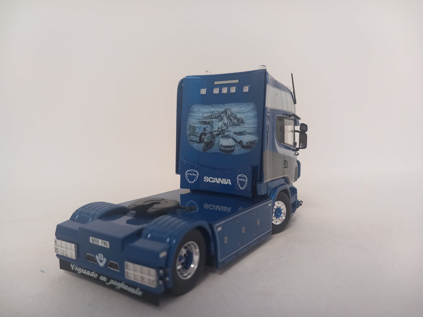 ARRIVAL TEKNO SCANIA 87866 - Salmer
