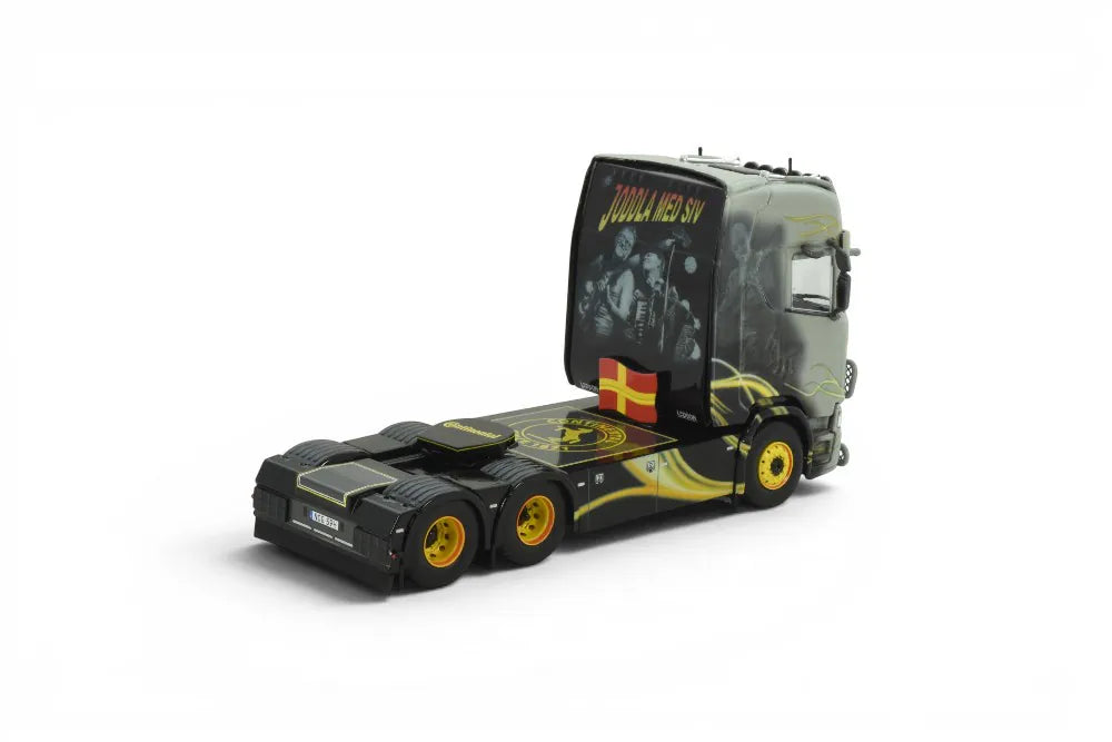 ARRIVAL TEKNO SCANIA 88059 - Berthons