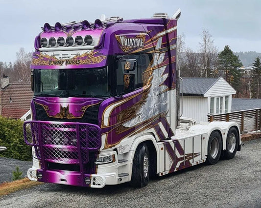 YEAR 2027 Q1 TEKNO SCANIA 90023 - TOMMY KURAS