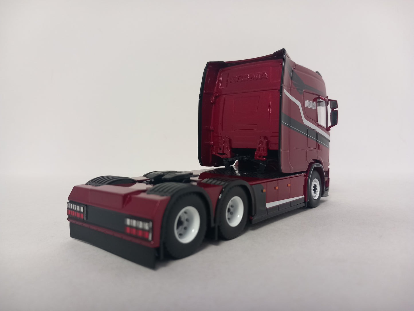 ARRIVAL TEKNO SCANIA 90428 - Fernfahrer TGP 2026