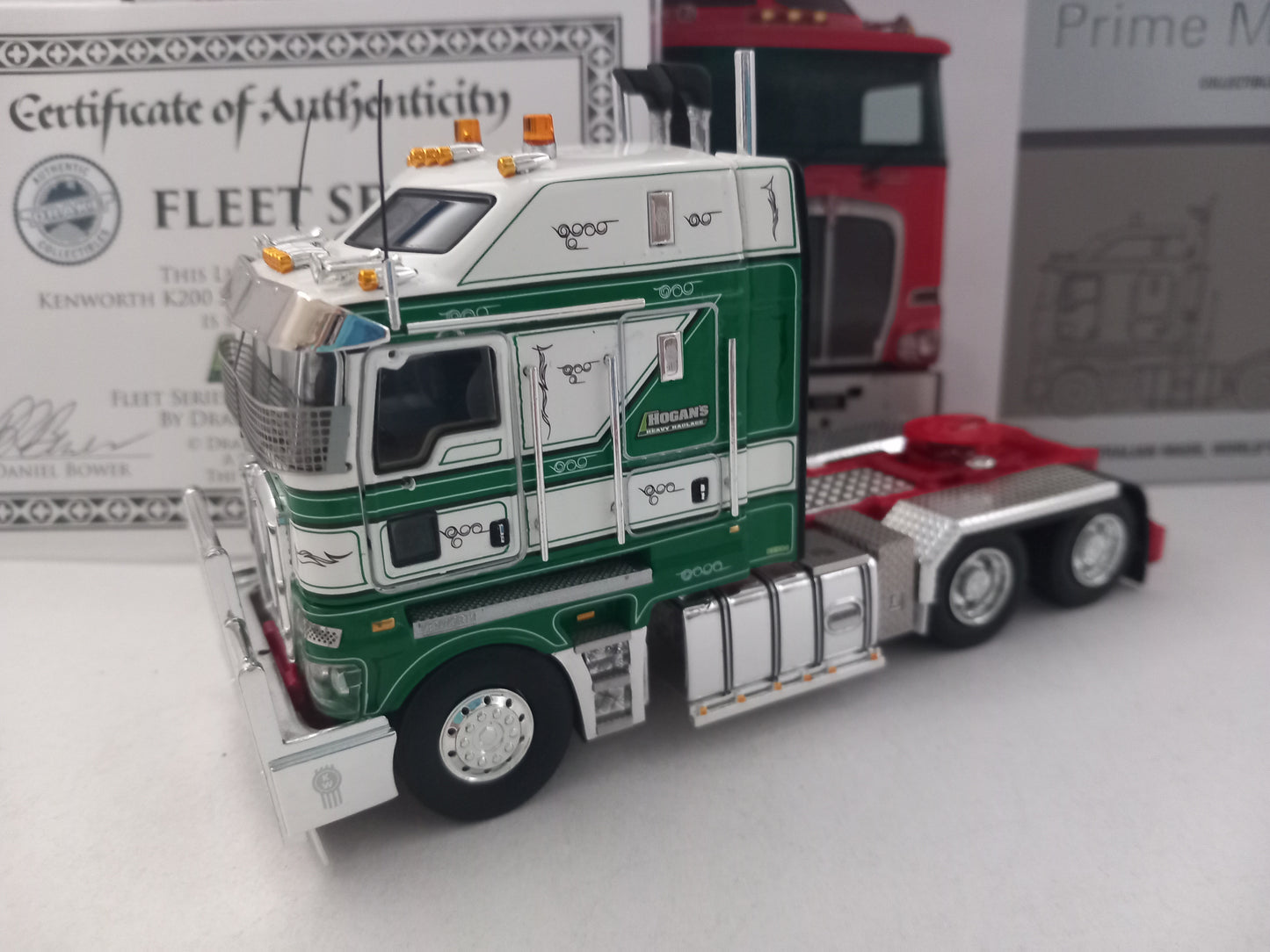 DRAKE Z01611 HOGANS - KENWORTH *LAST ONE*