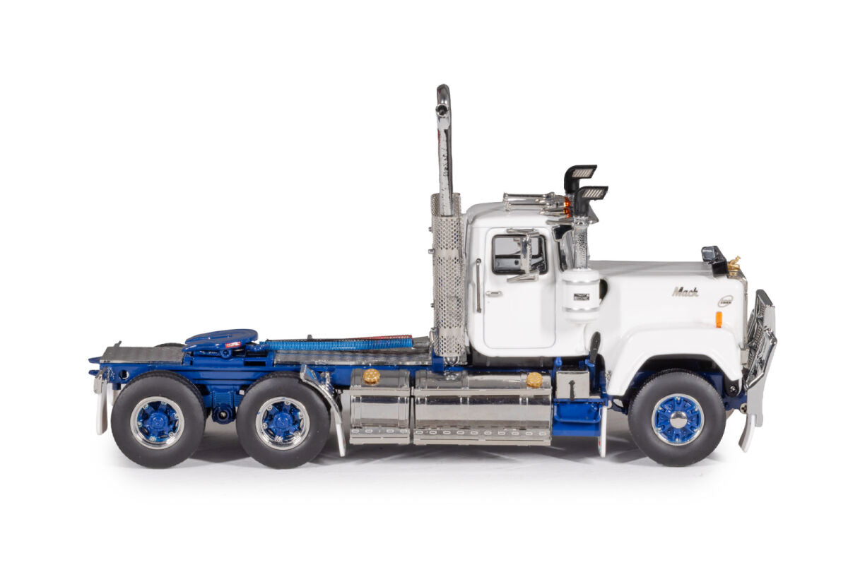 YEAR 2027 Q1 DRAKE MACK Z01715 - Day Cab Series