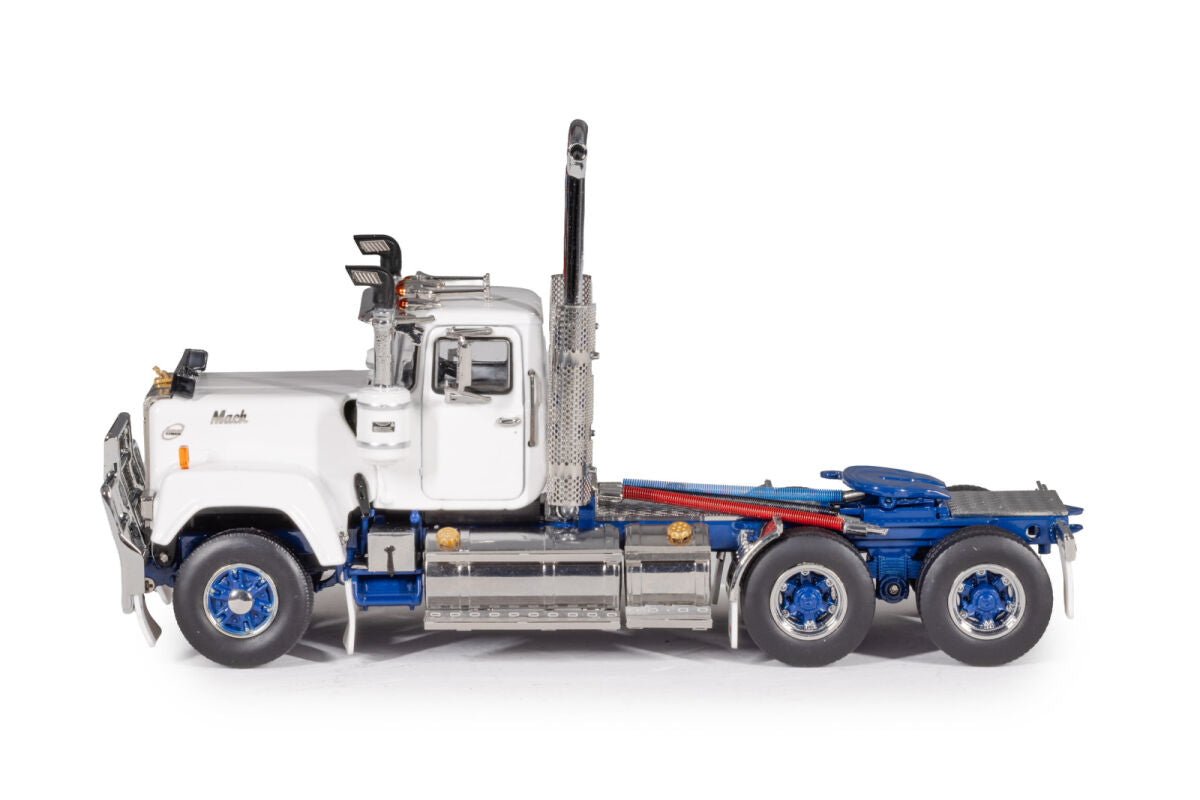 YEAR 2027 Q1 DRAKE MACK Z01715 - Day Cab Series