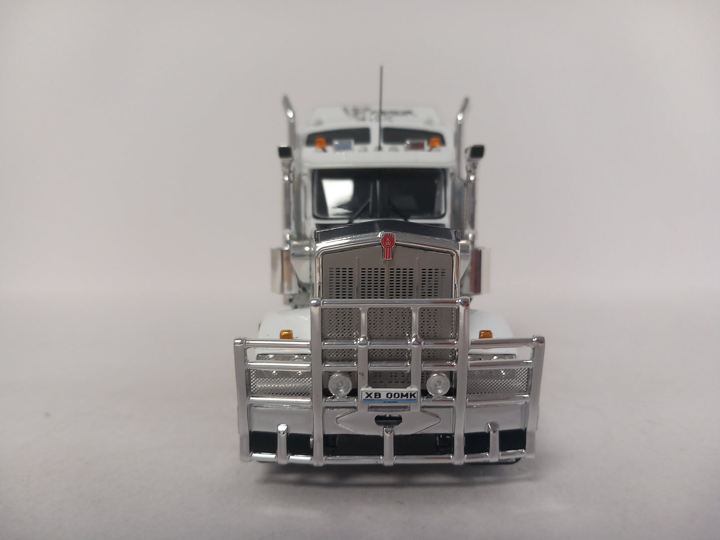 ARRIVAL DRAKE KENWORTH T909 Z01668 - VE Group *Low Stock*